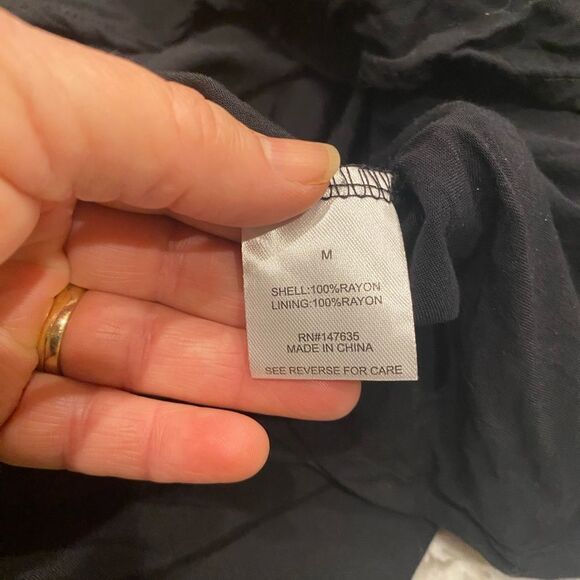 Romeo & Juliet couture M summer dress with racer back sleeveless black - Picture 3 of 6